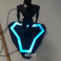 GAMER Party BLUETOOTH Speaker With Lighting Effect Polygonal Humanoid design RARE